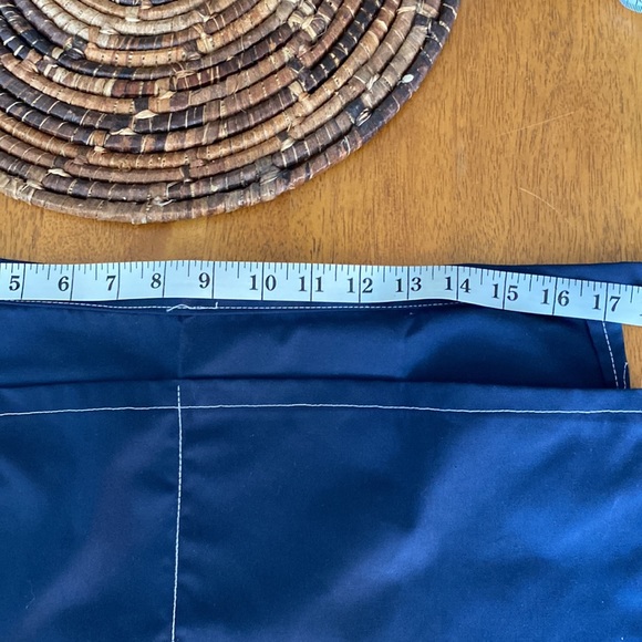 Apron with 2 large pockets. 17” length of apron. Tie around waist. - Picture 7 of 7